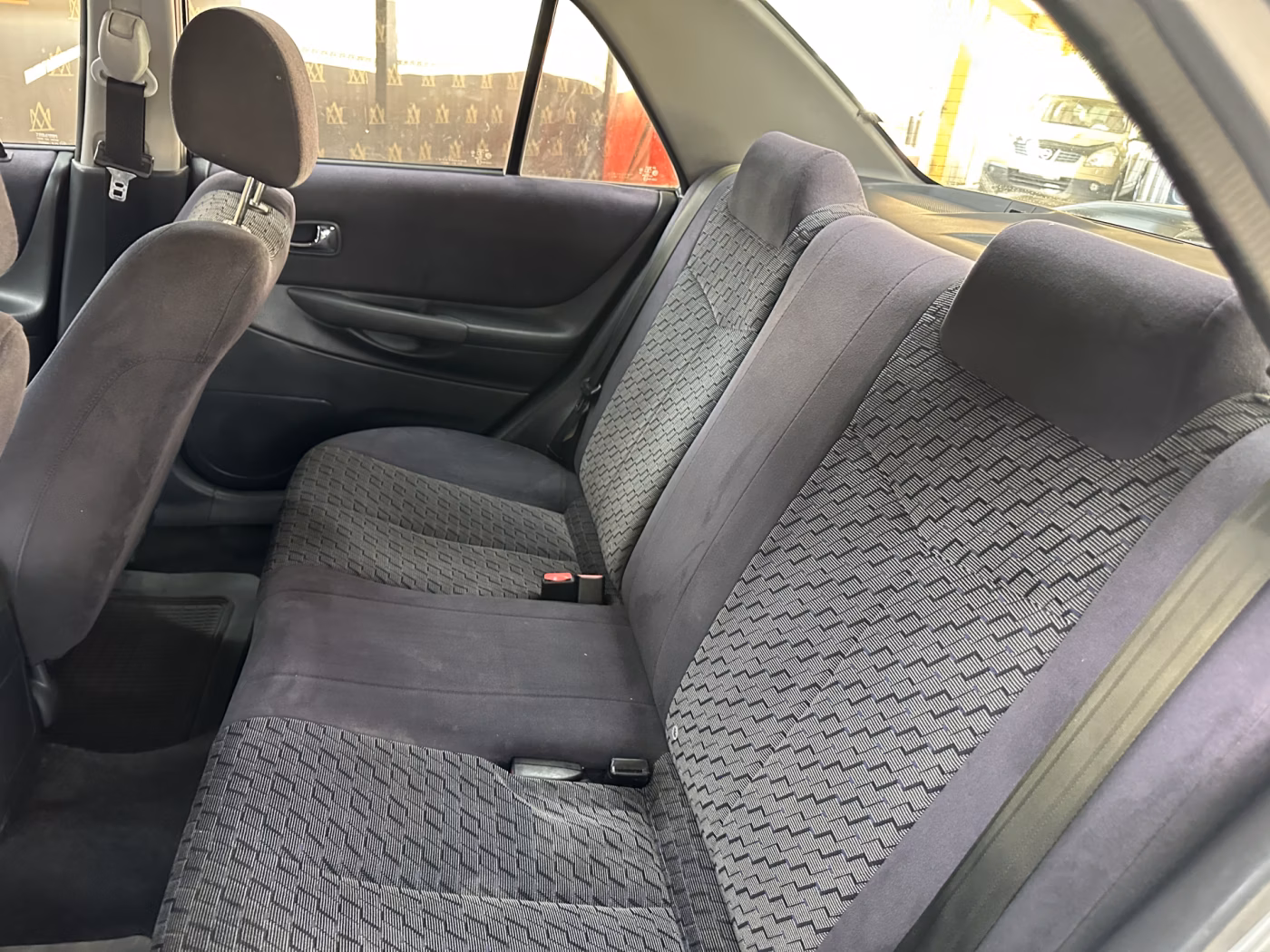 Mazda Protege фото 26