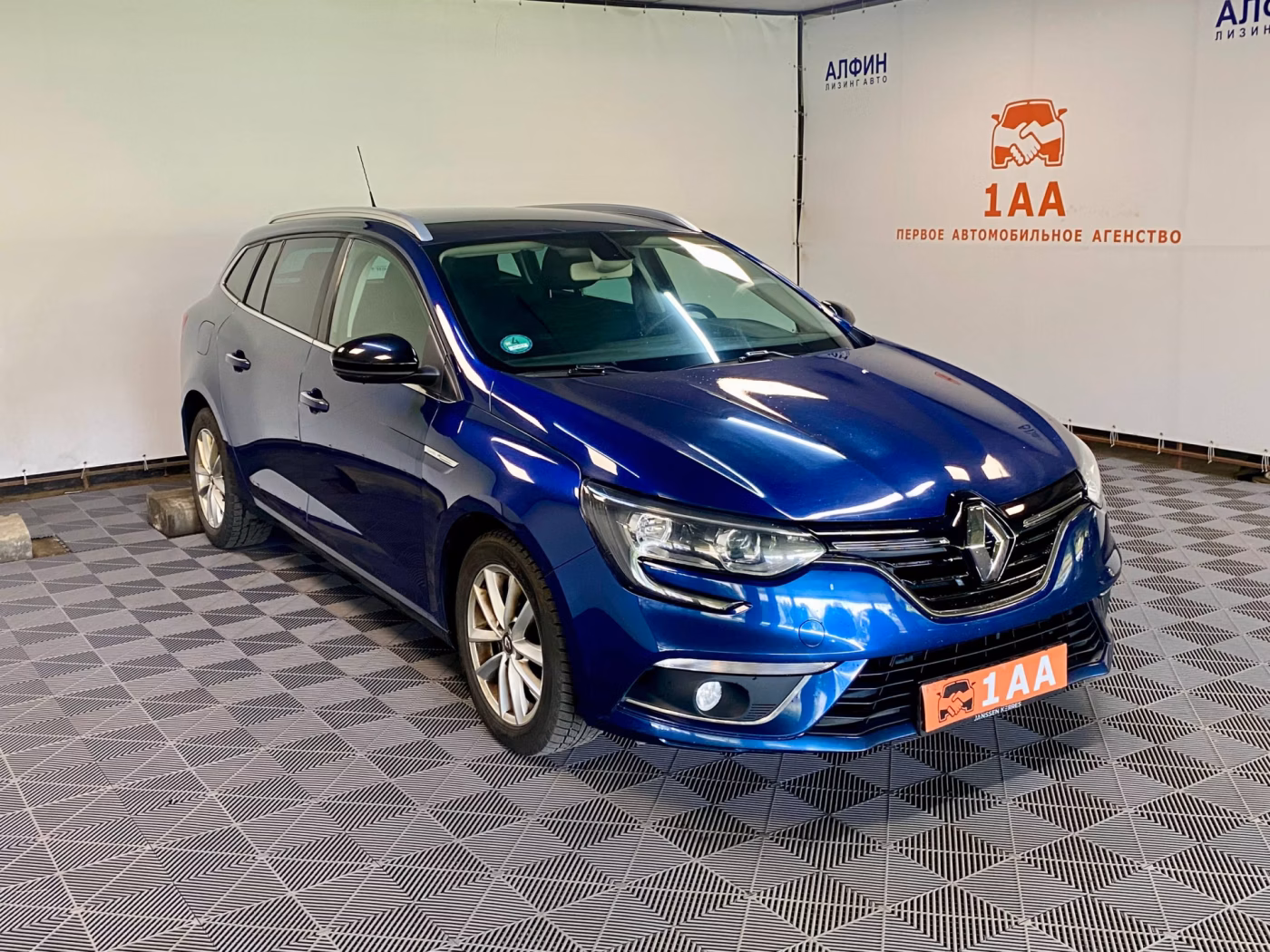 Renault Megane фото 2