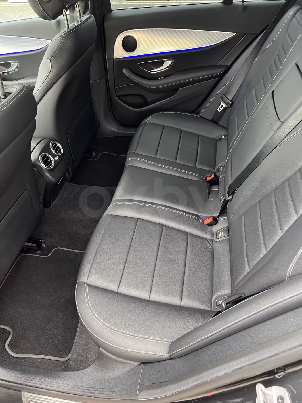 Mercedes-Benz E-Класс фото 20