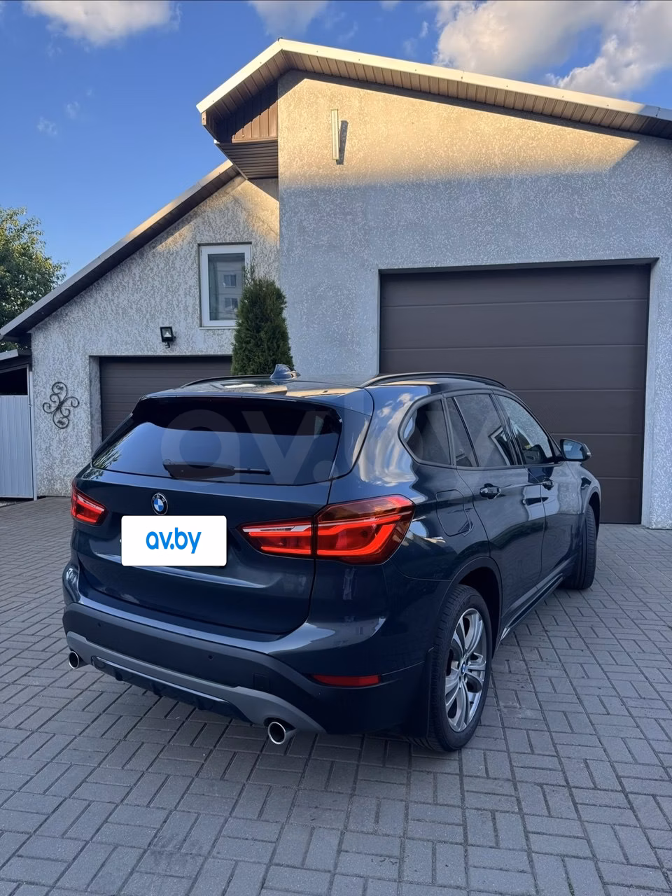 BMW X1 фото 8