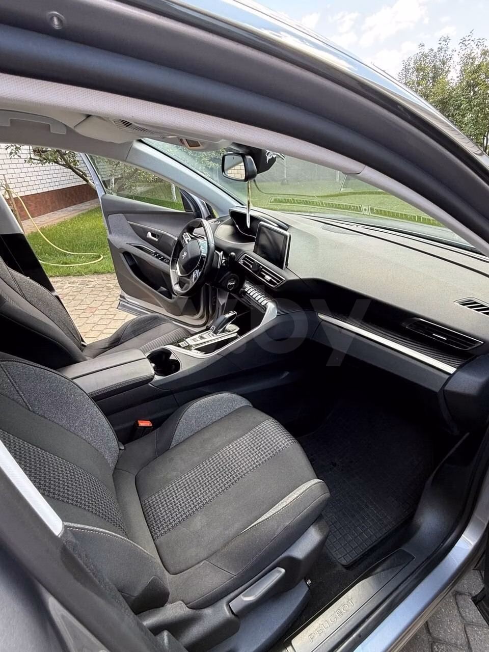 Peugeot 5008 фото 9