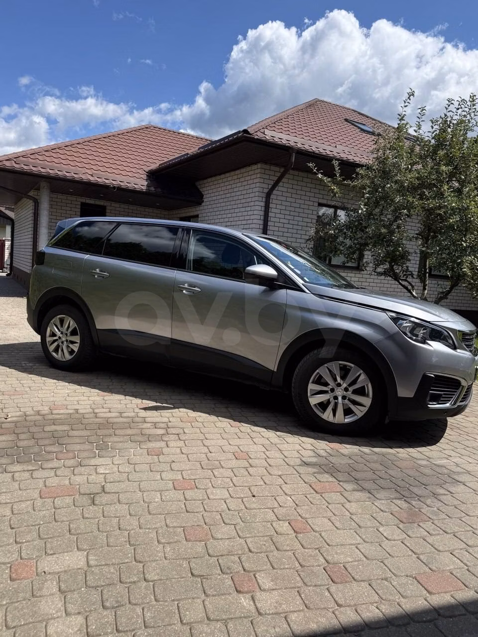 Peugeot 5008 фото 3