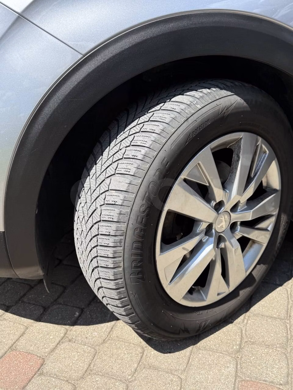 Peugeot 5008 фото 12