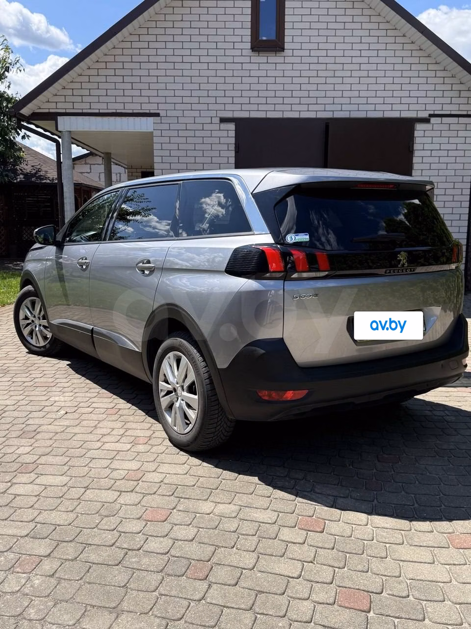 Peugeot 5008 фото 5