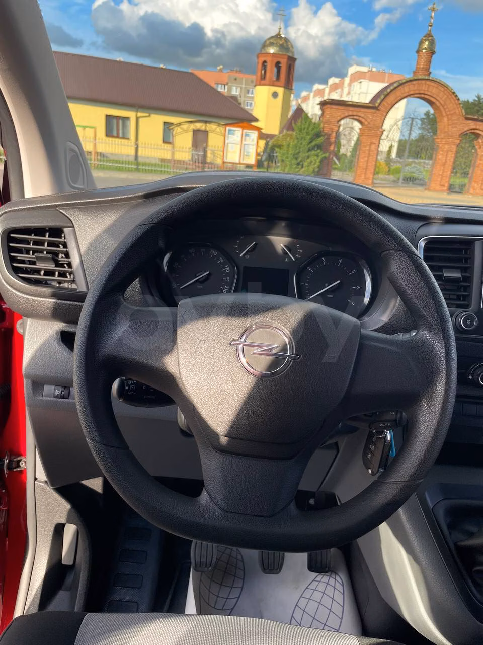 Opel Vivaro фото 9