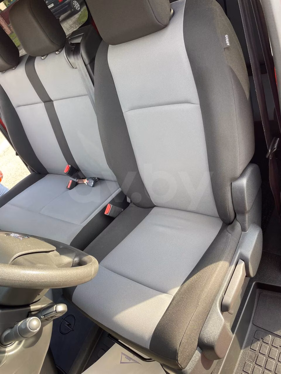 Opel Vivaro фото 15