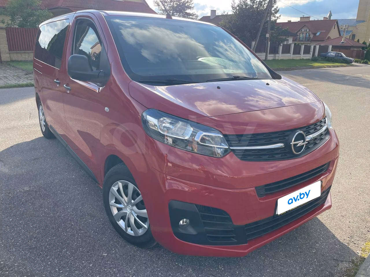 Opel Vivaro фото 2