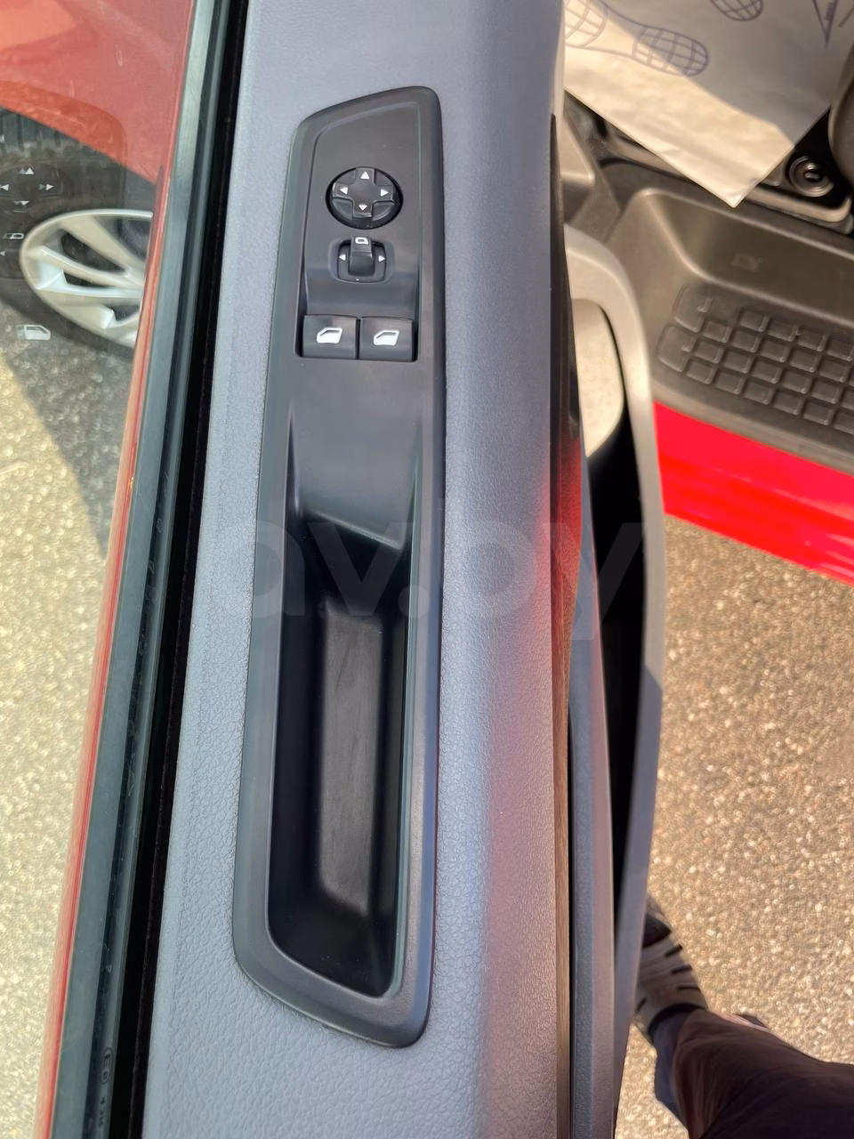 Opel Vivaro фото 14