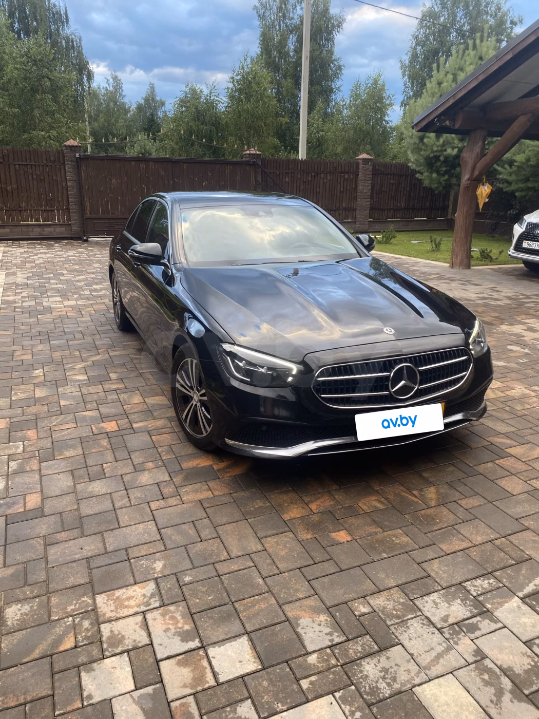 Mercedes-Benz E-Класс фото 2