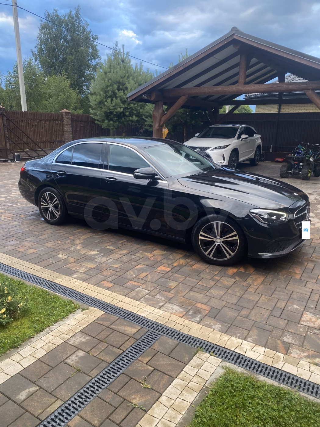Mercedes-Benz E-Класс фото 7