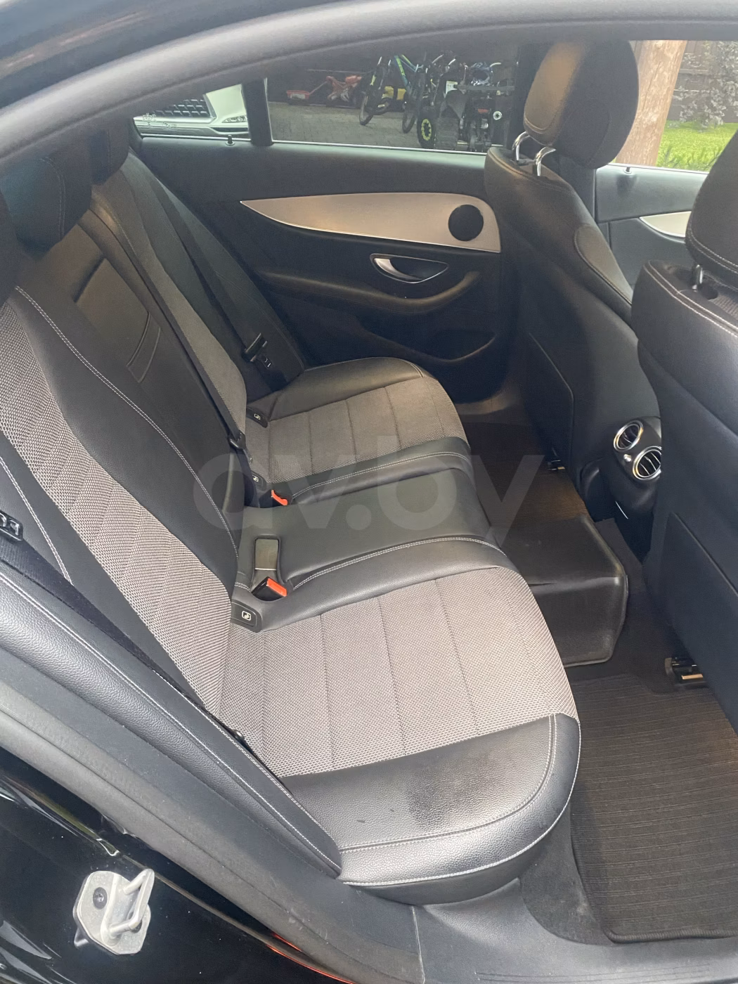 Mercedes-Benz E-Класс фото 11