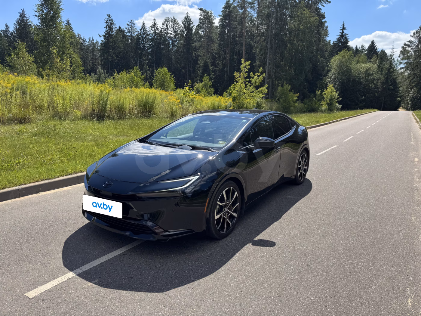 Toyota Prius фото 2