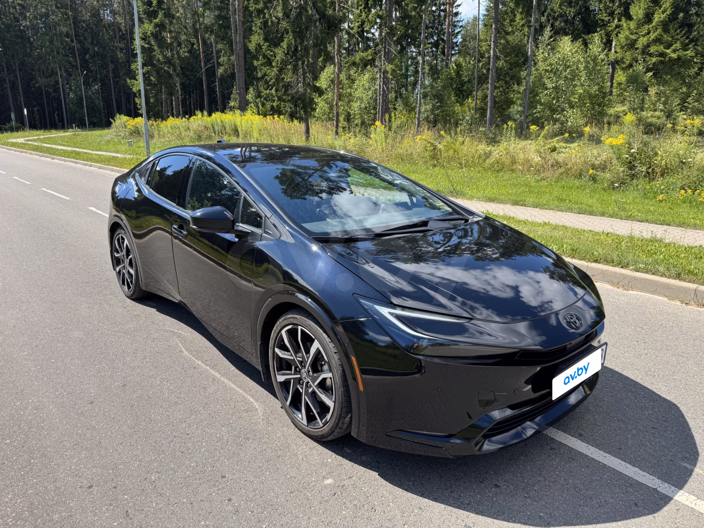 Toyota Prius фото 3