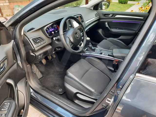 Renault Megane фото 11
