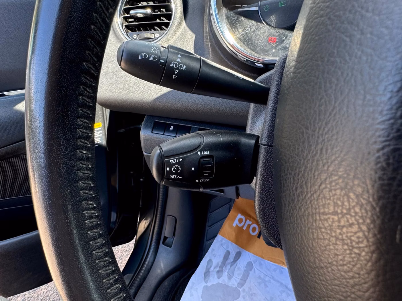 Peugeot 5008 фото 16