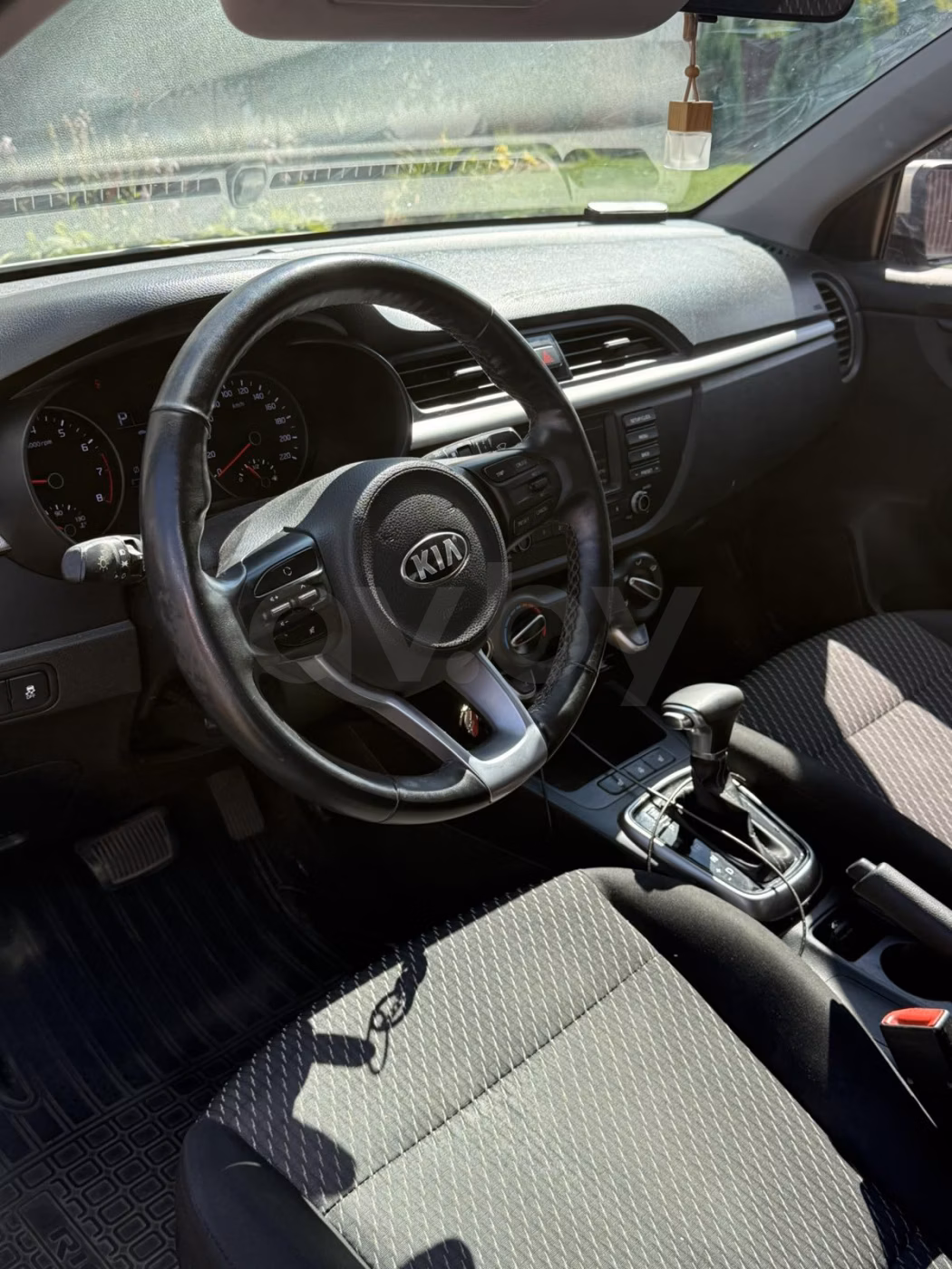 Kia Rio фото 11