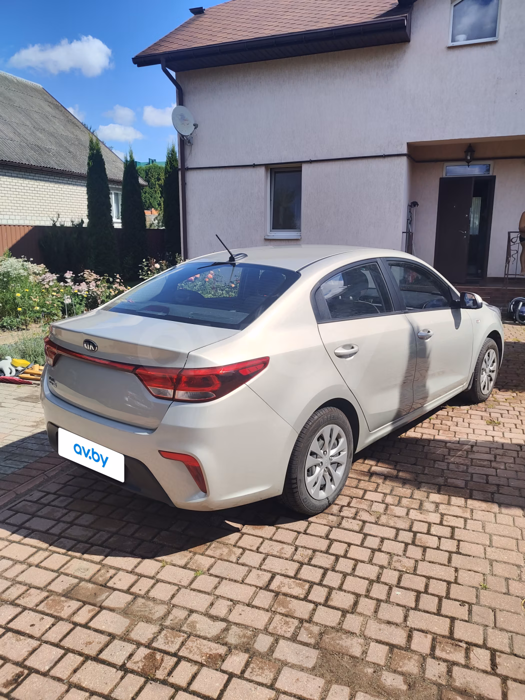 Kia Rio фото 7
