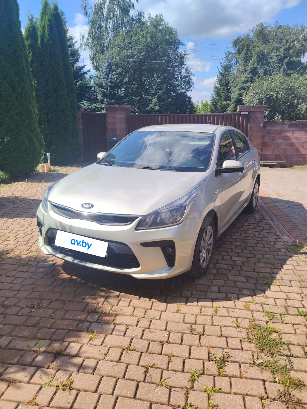 Kia Rio фото 9