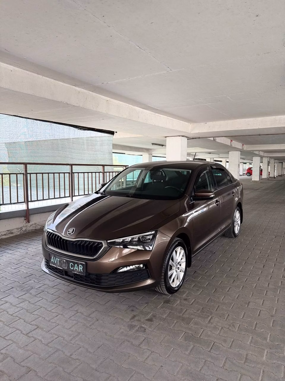 Skoda Rapid фото 2