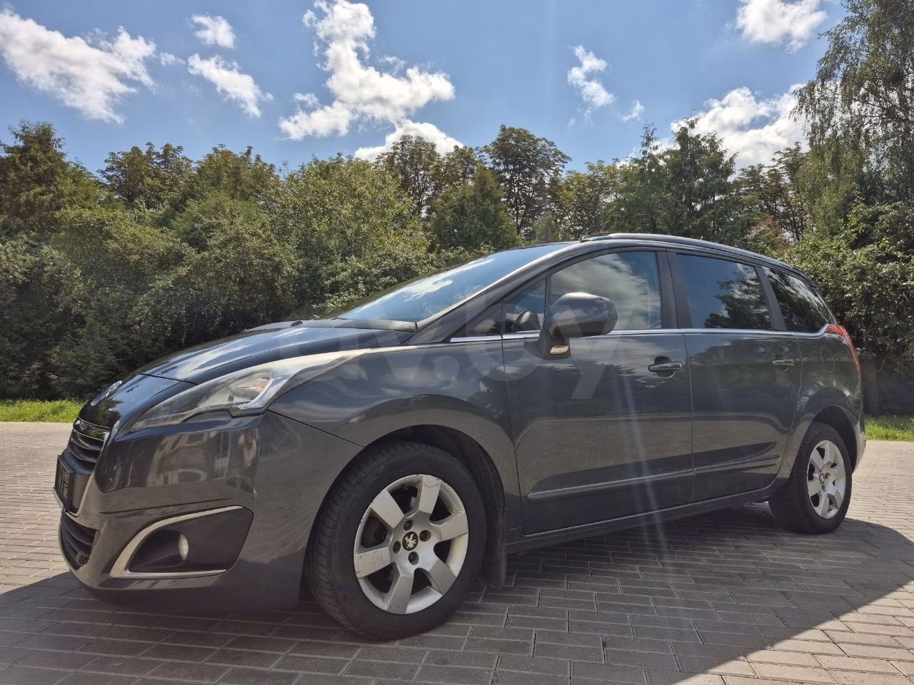 Peugeot 5008 фото 7