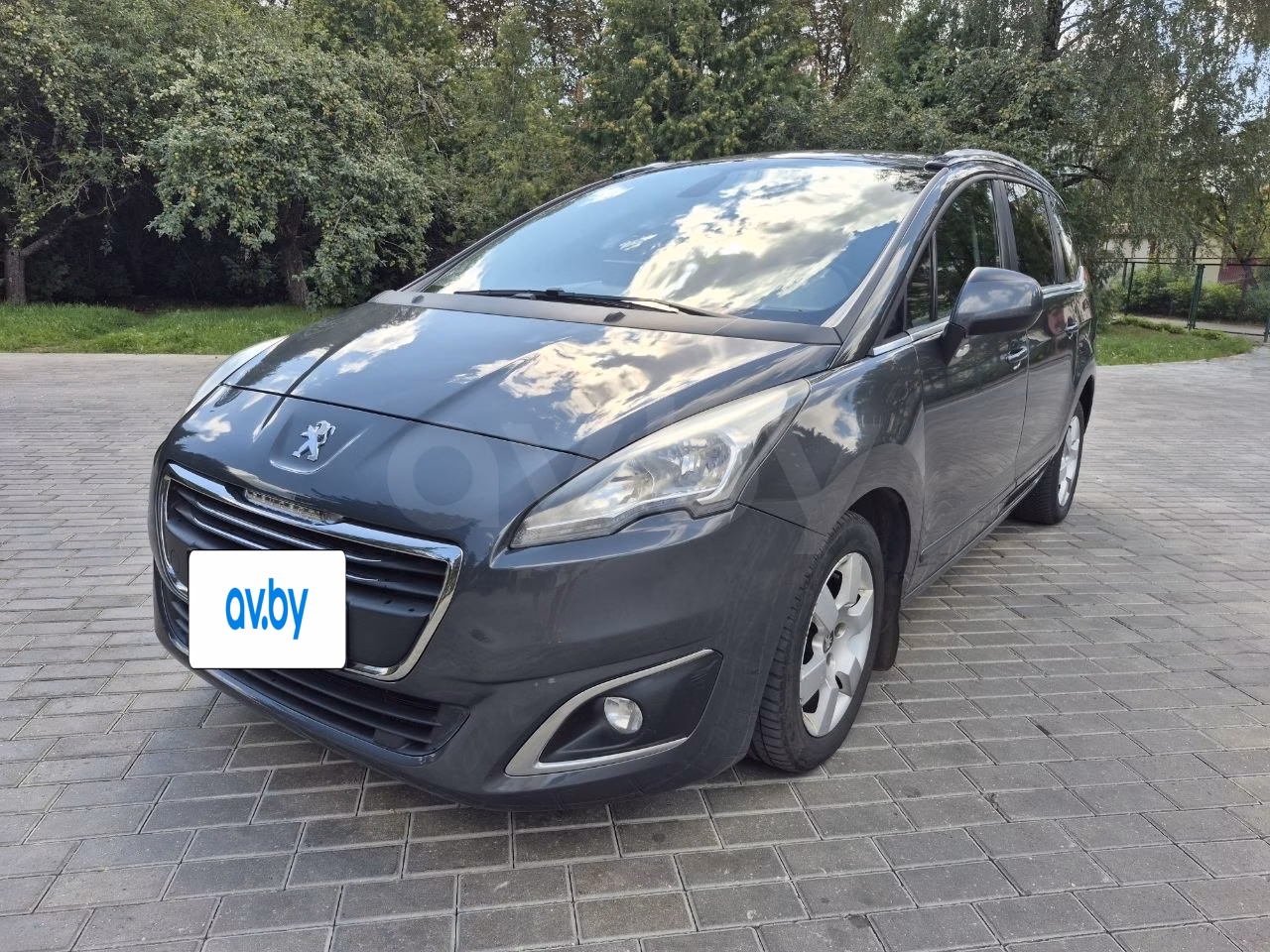 Peugeot 5008 фото 3
