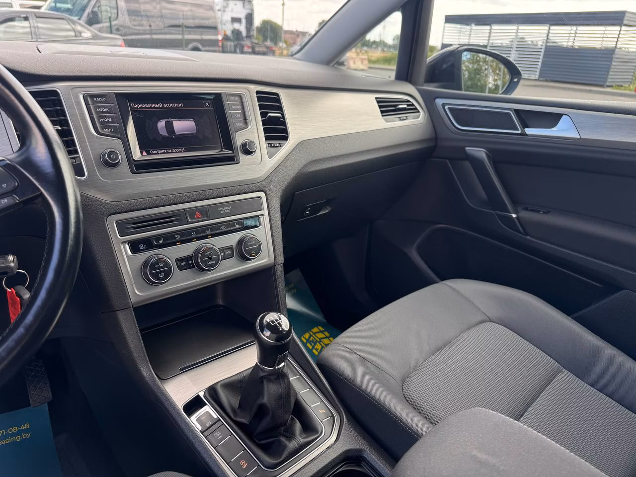 Volkswagen Golf Sportsvan фото 18