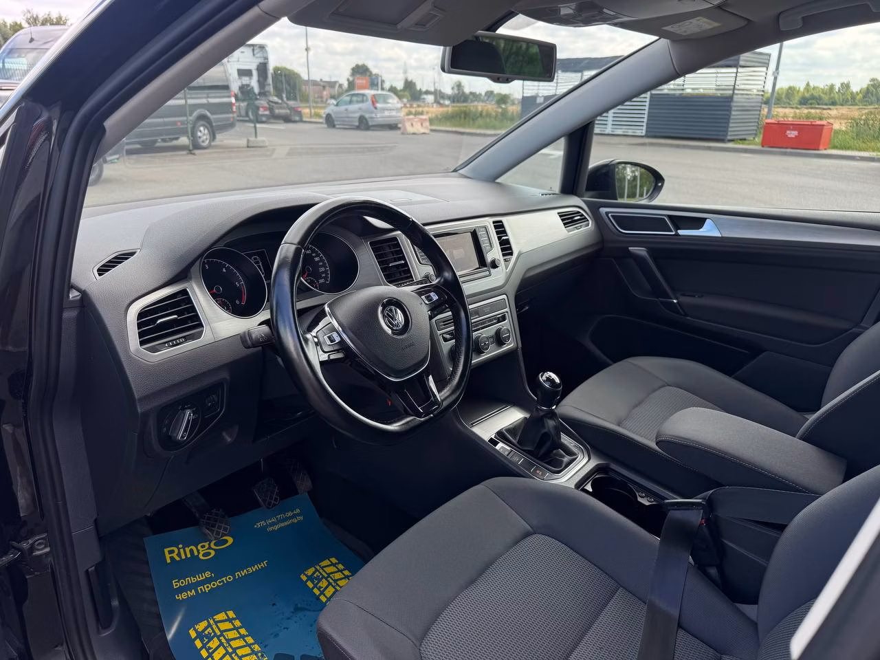 Volkswagen Golf Sportsvan фото 9