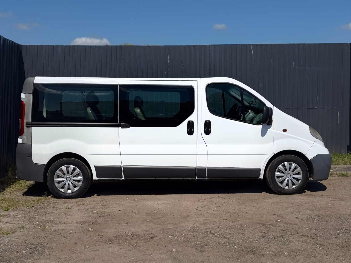 Opel Vivaro фото 4