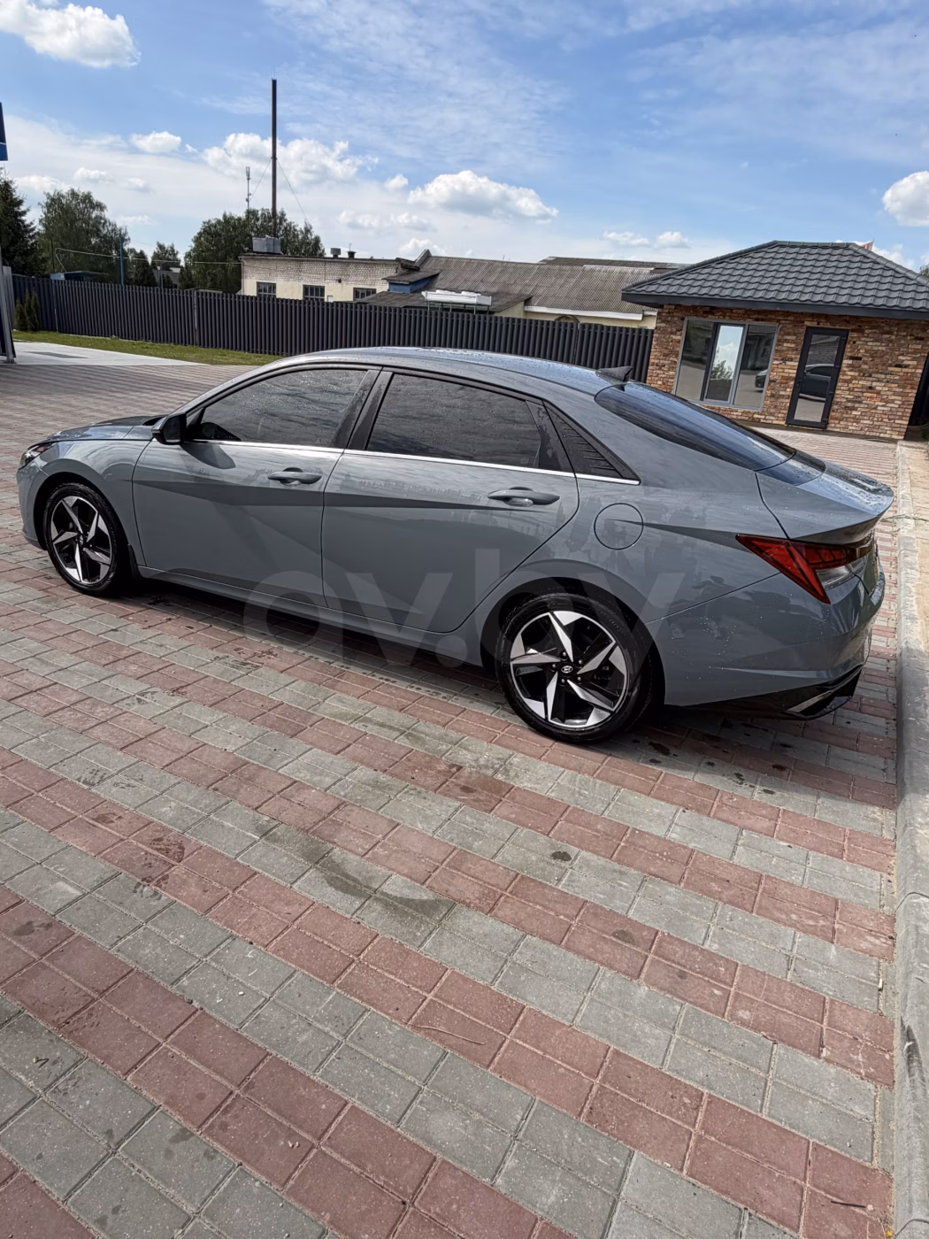 Hyundai Elantra фото 4