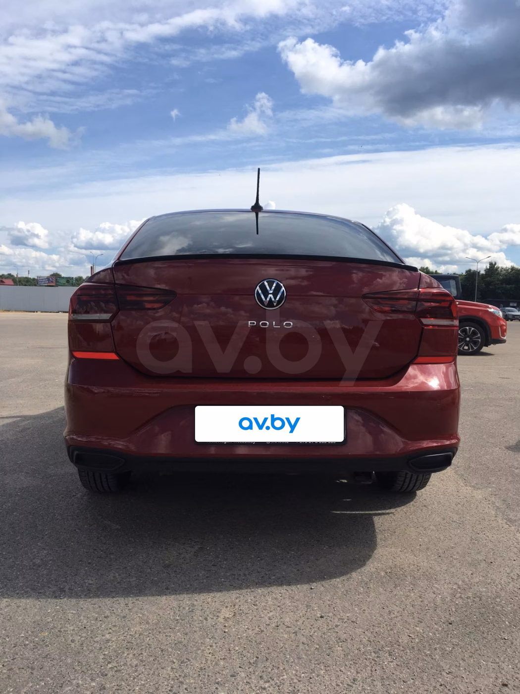 Volkswagen Polo Sedan фото 8