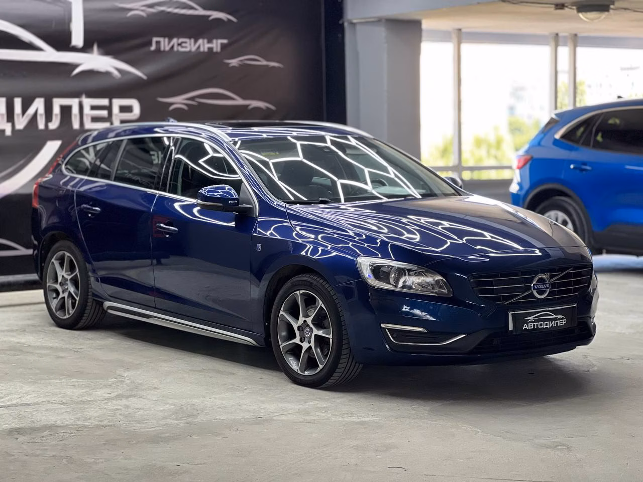 Volvo V60 фото 3