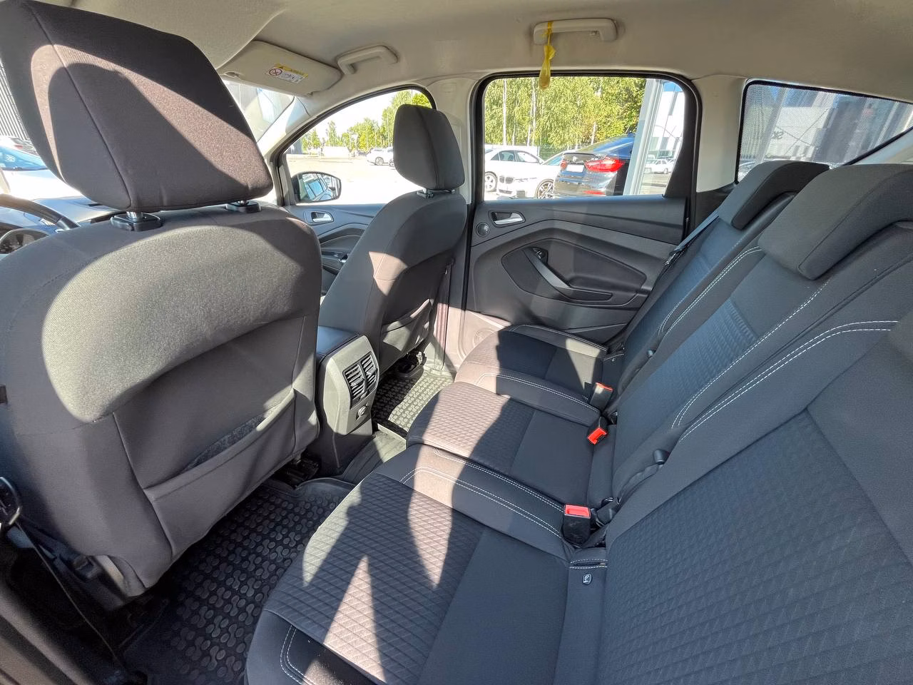 Ford C-MAX фото 10