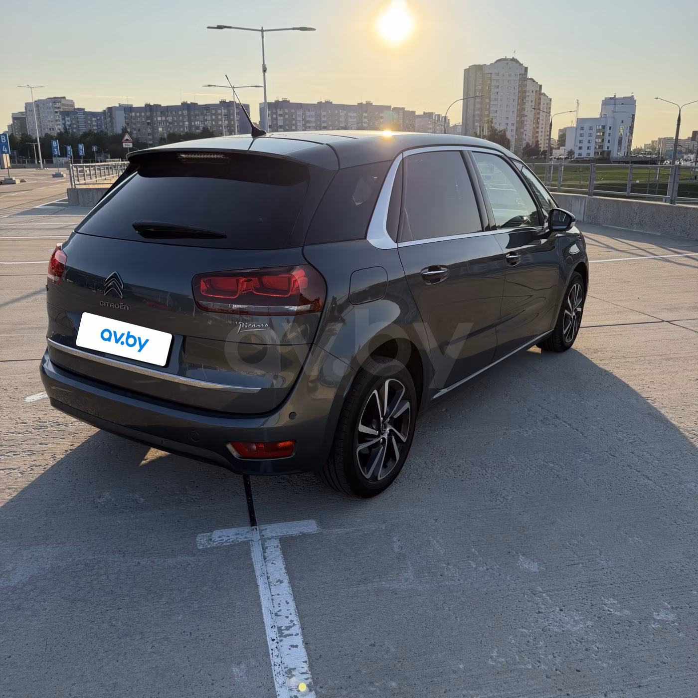 Citroen C4 Picasso фото 4
