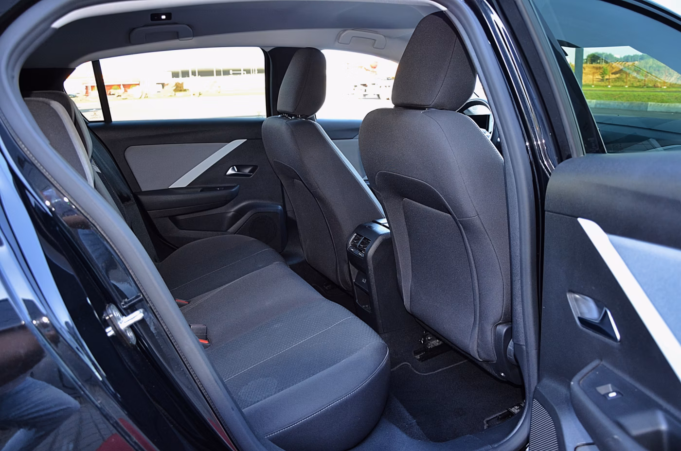 Opel Astra фото 25