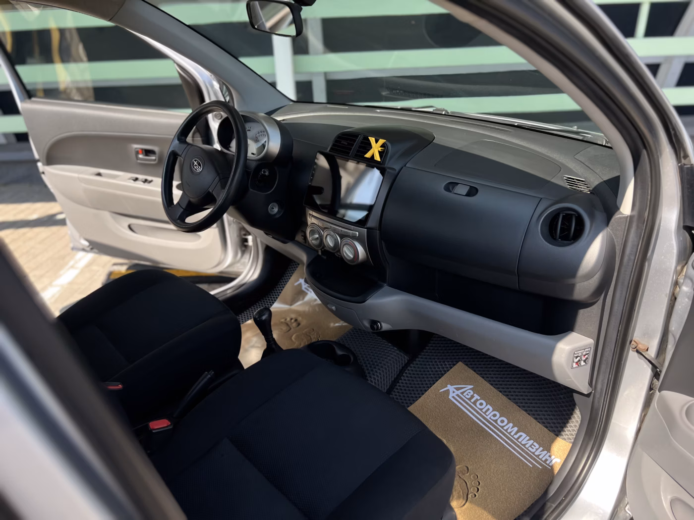 Subaru Justy фото 10