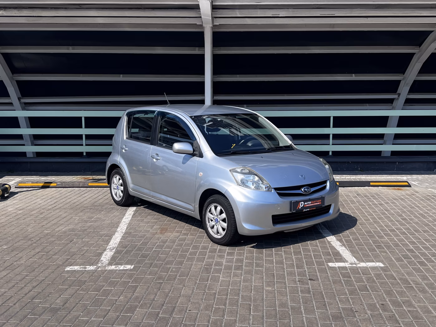 Subaru Justy фото 3