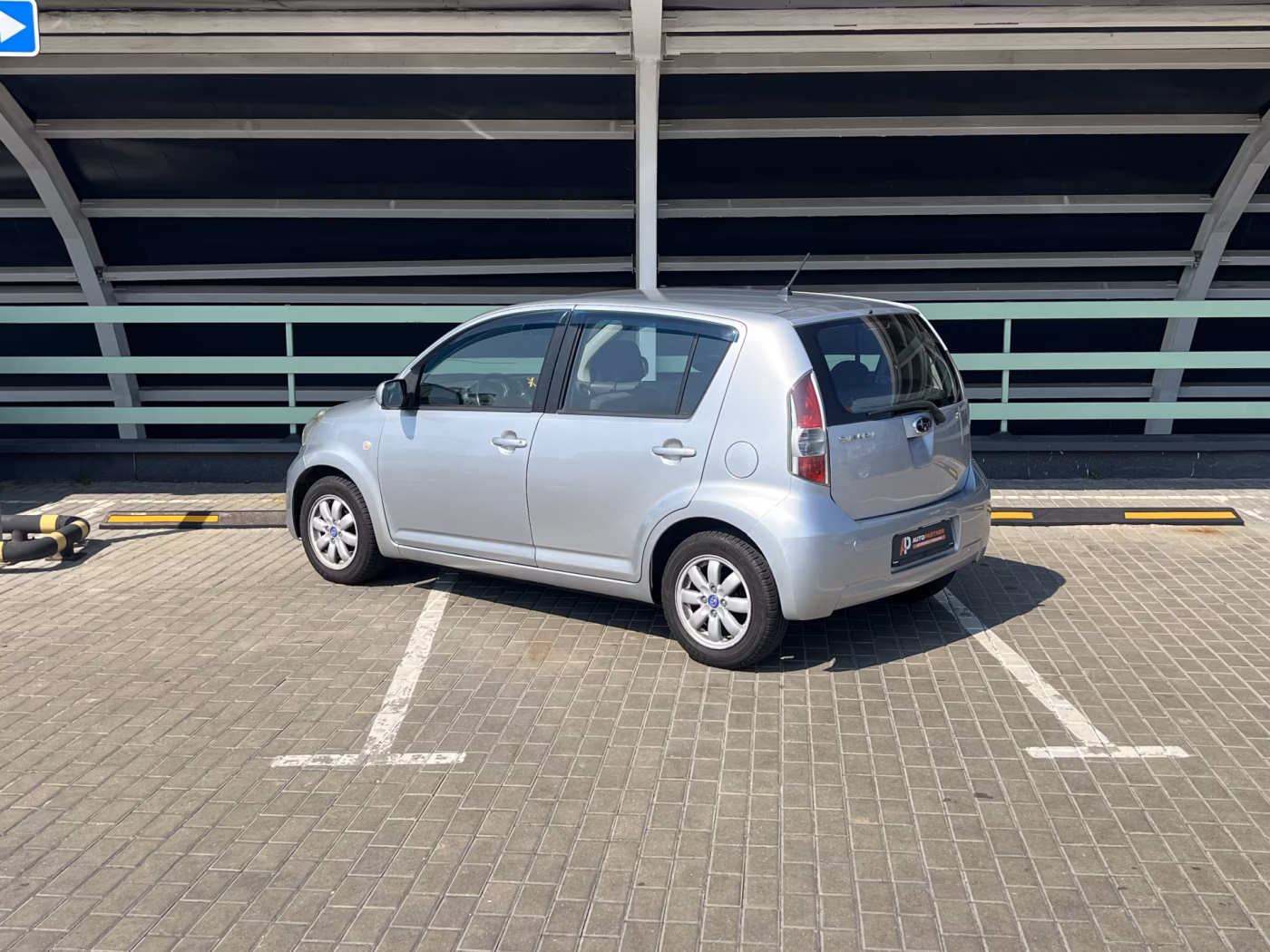 Subaru Justy фото 6