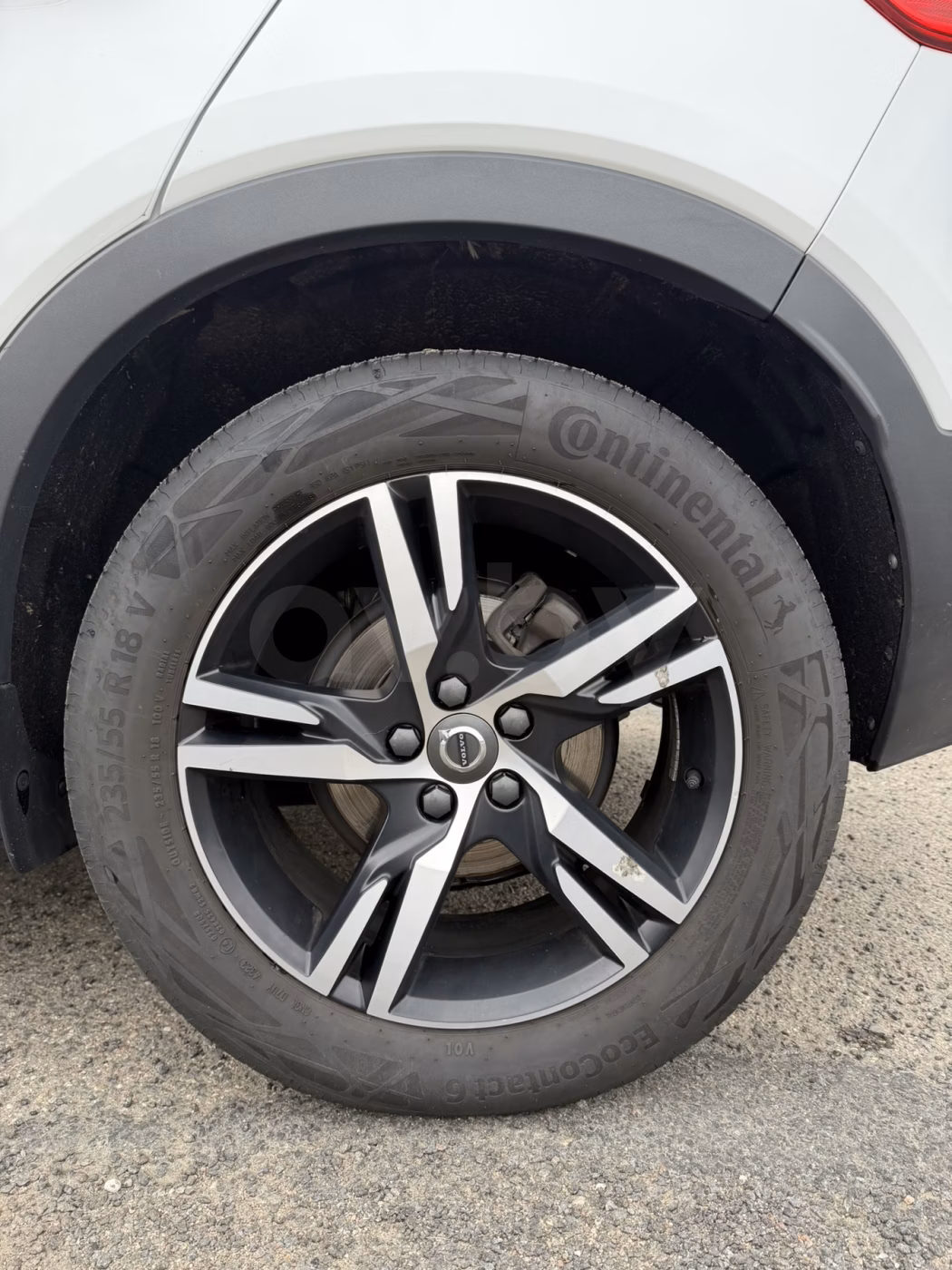 Volvo XC40 фото 19