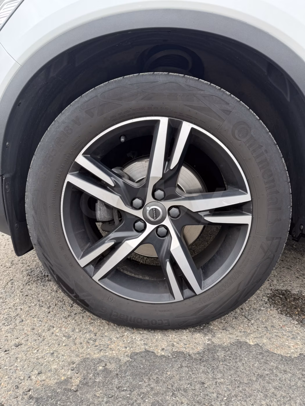 Volvo XC40 фото 20