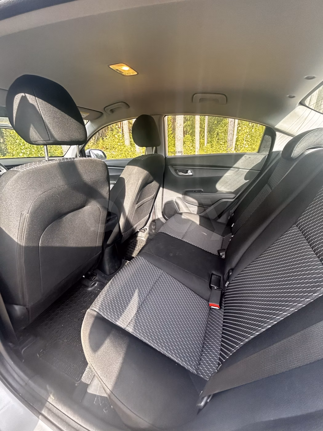 Kia Rio фото 9