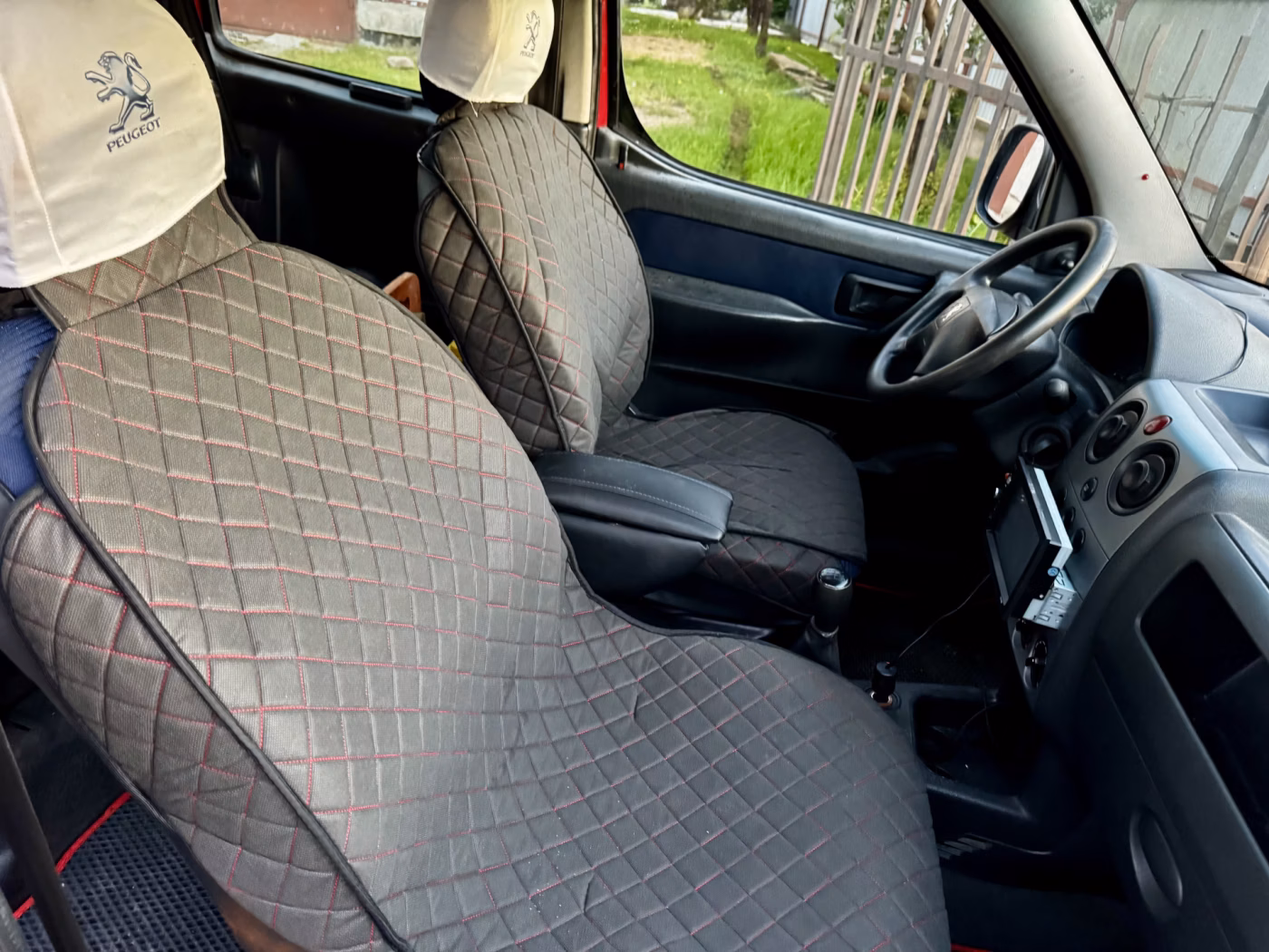 Peugeot Partner фото 8