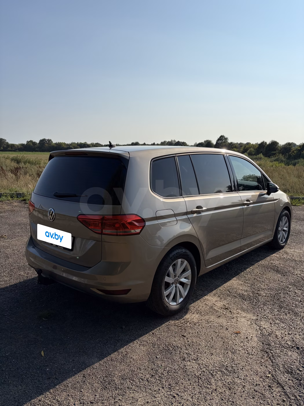 Volkswagen Touran фото 7