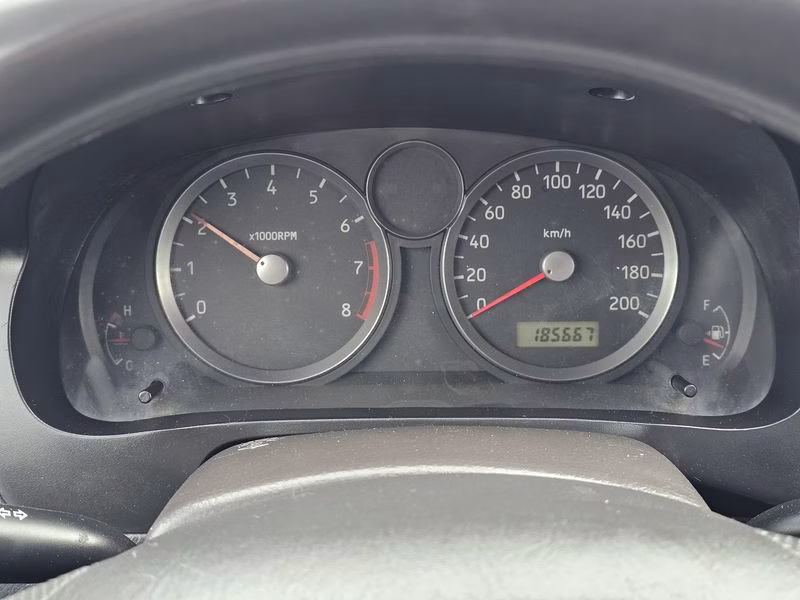 Suzuki Liana фото 13