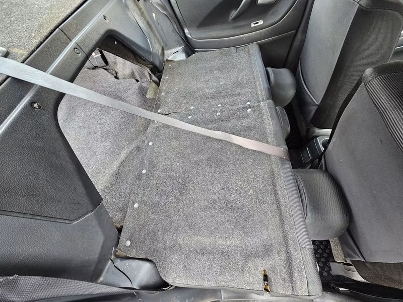 Suzuki Liana фото 21