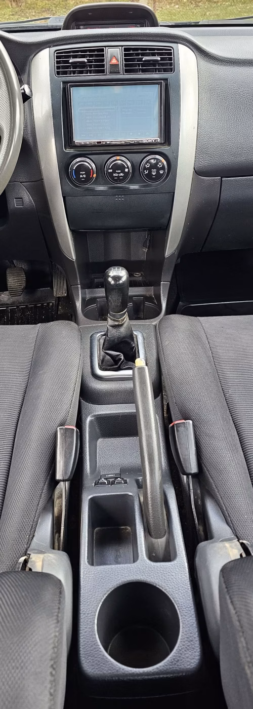 Suzuki Liana фото 12