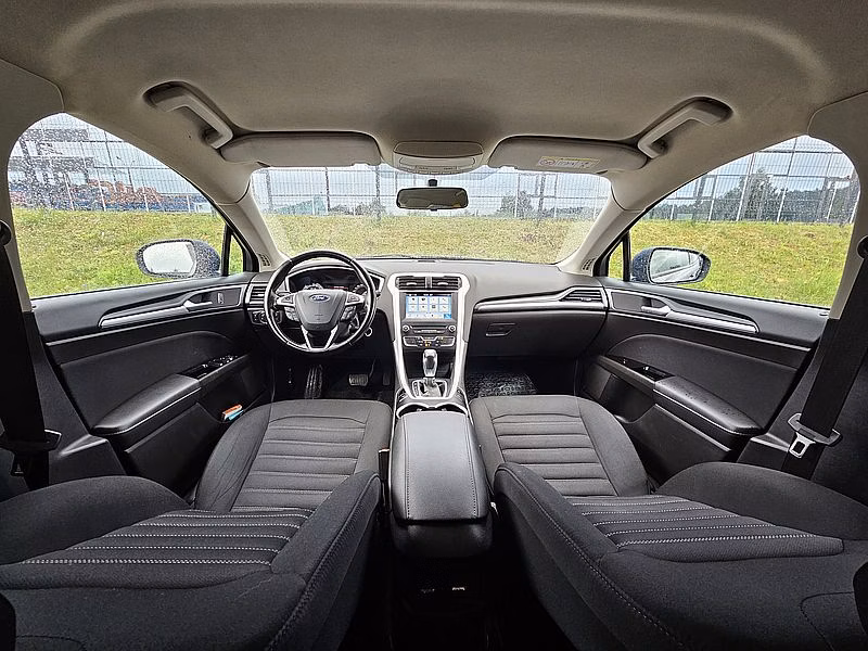 Ford Mondeo фото 10