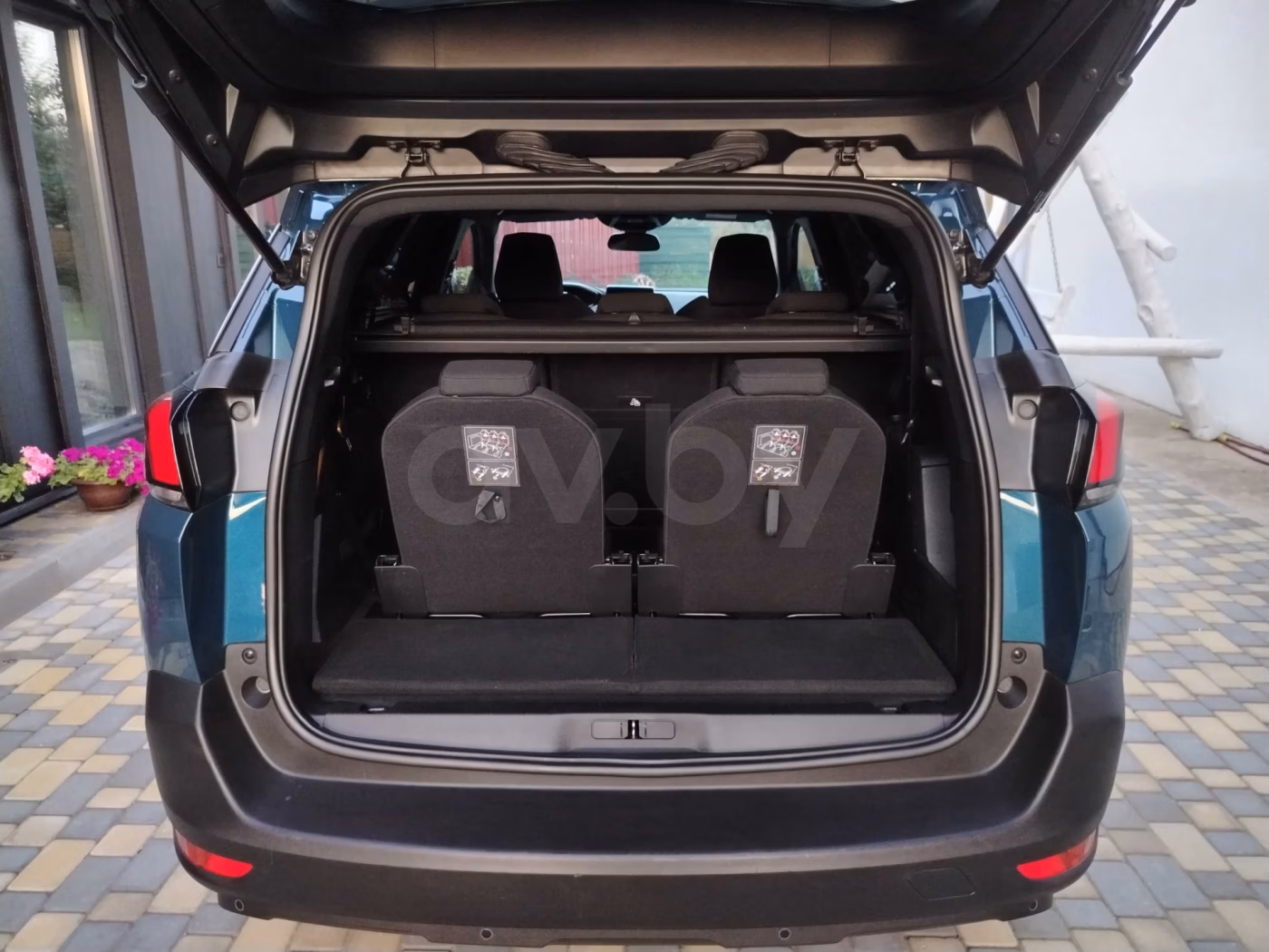 Peugeot 5008 фото 8