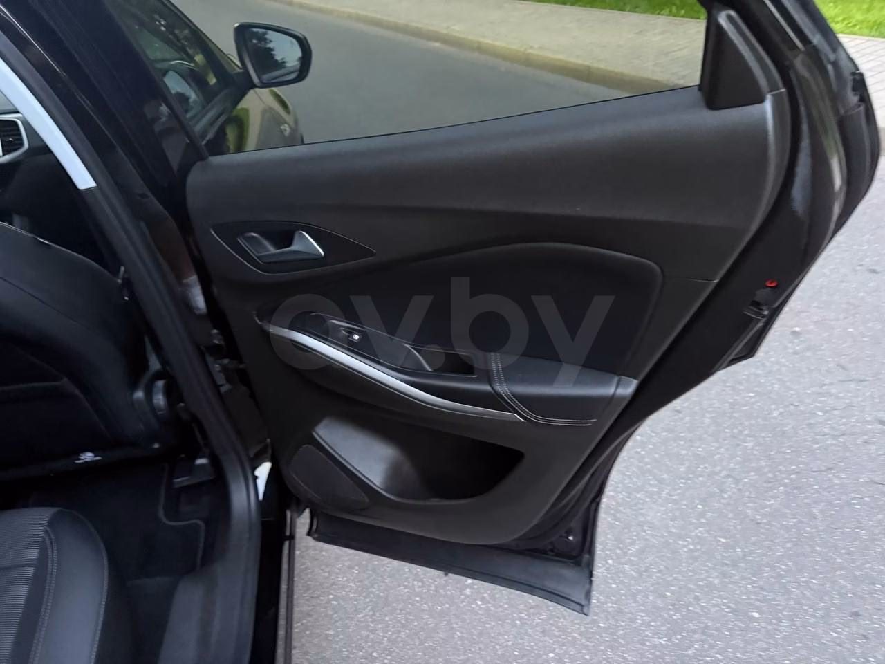 Opel Grandland X фото 16