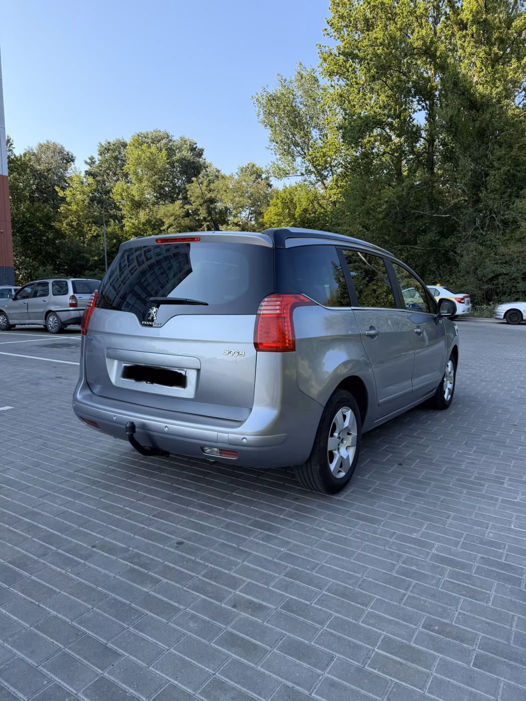 Peugeot 5008 фото 3