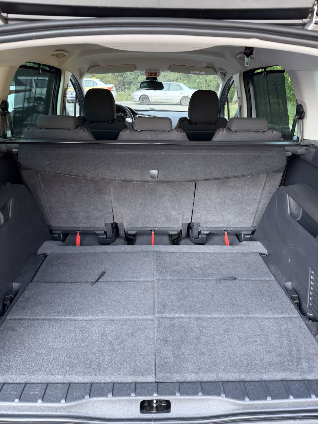Peugeot 5008 фото 8
